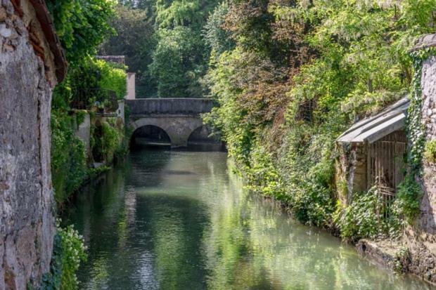 Appartement Villiers Sur Morin Proche De Disneyland エクステリア 写真