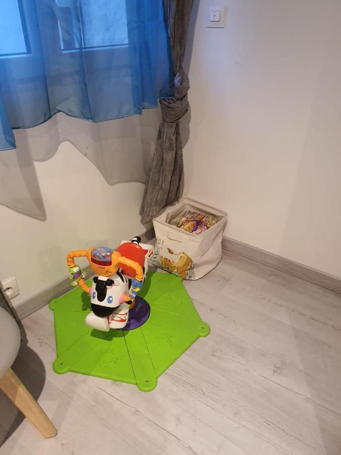 Appartement Villiers Sur Morin Proche De Disneyland エクステリア 写真